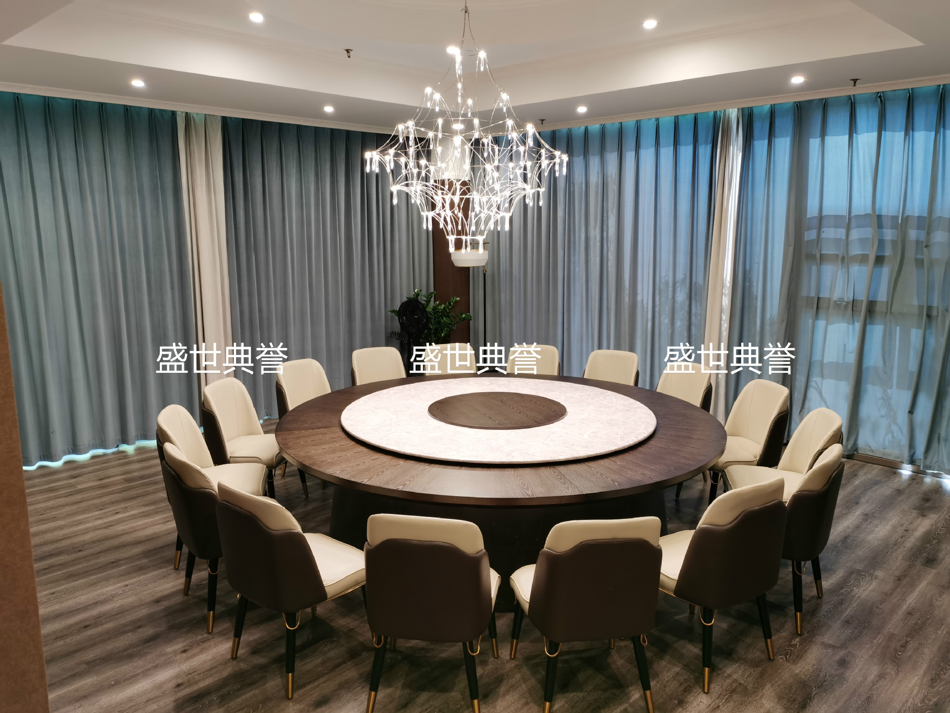 Hotel Solid Wood Dining Chair Club Modern Light Luxury Chair High-End Villa Nordic Electric Dining Table and Chair Hotel Solid Wood Dining Chair Club Modern Light Luxury Chair High-End Villa Nordic Electric Dining Table and Chair