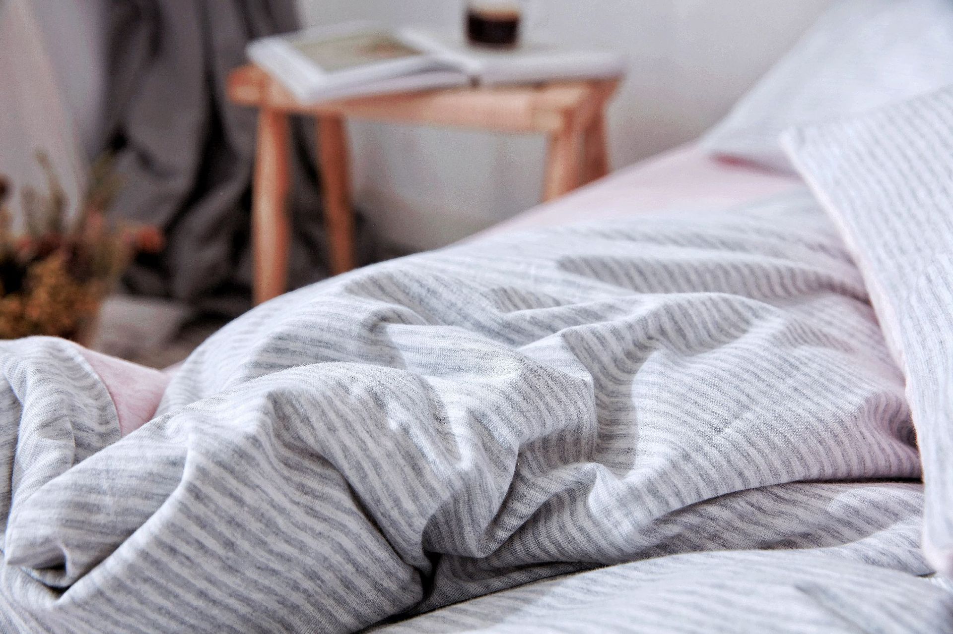 Four-Piece Set of Japanese Style Muji Knitted Cotton Striped Bedding Set 1.5 1.8 M Bedding Wholesale