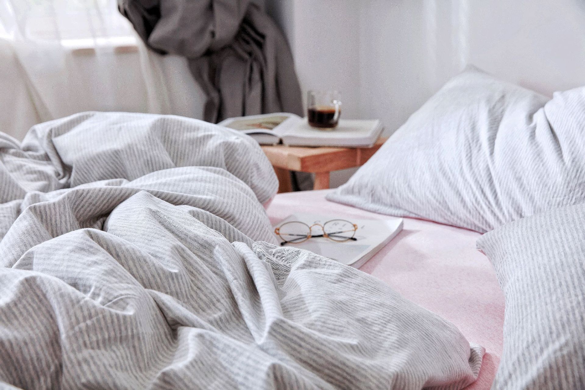 Four-Piece Set of Japanese Style Muji Knitted Cotton Striped Bedding Set 1.5 1.8 M Bedding Wholesale