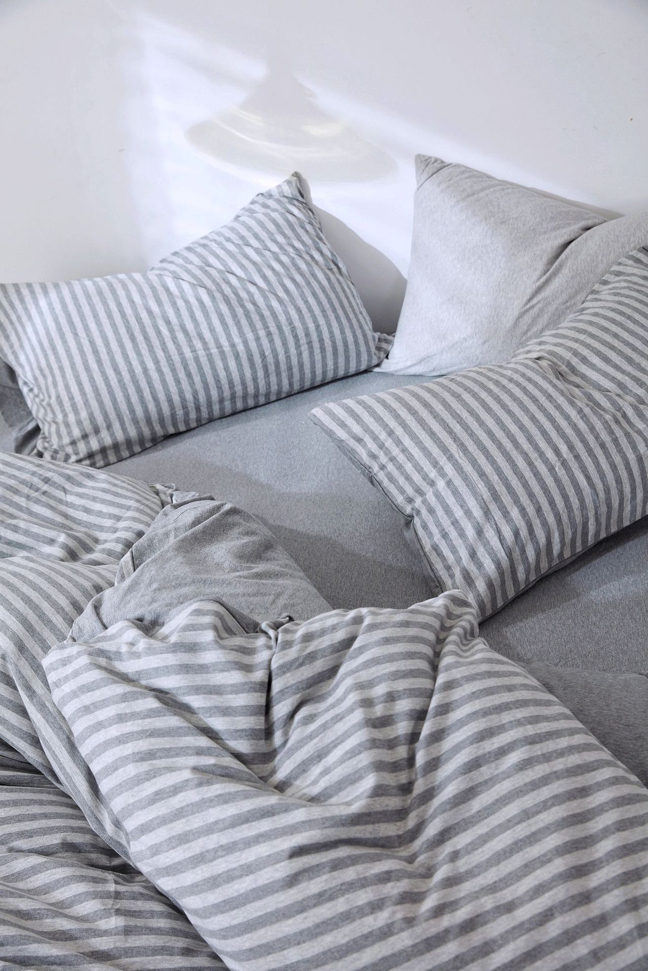 Four-Piece Set of Japanese Style Muji Knitted Cotton Striped Bedding Set 1.5 1.8 M Bedding Wholesale