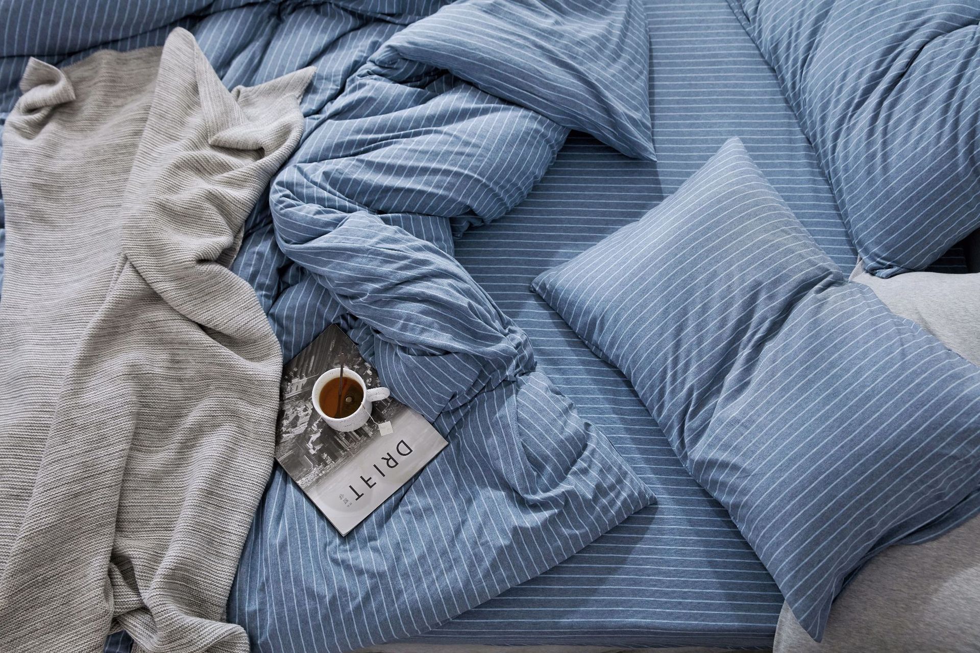 Four-Piece Set of Japanese Style Muji Knitted Cotton Striped Bedding Set 1.5 1.8 M Bedding Wholesale