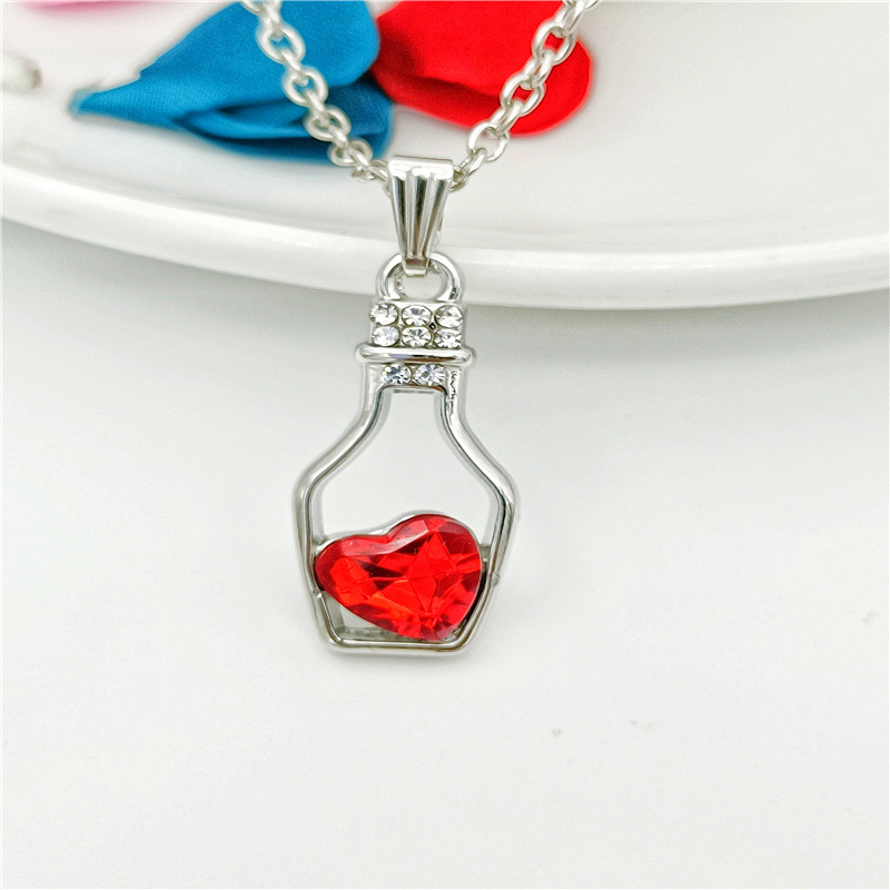 Creative Fashion Popular Heart Shape Crystal Necklace Trend Gold Plating Diamond Drift Bottle Pendant Female Accessories