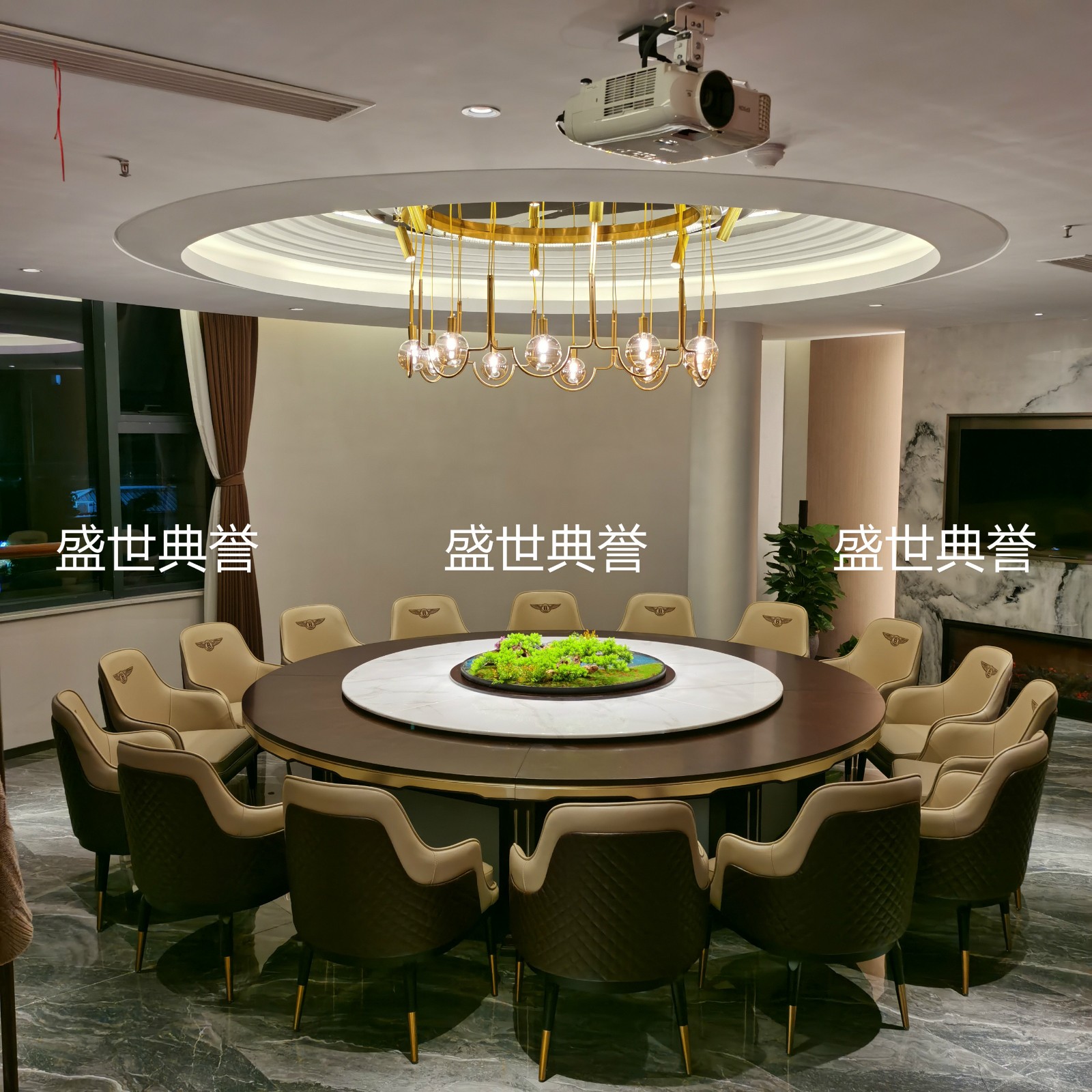Seafood Hotel Solid Wood Electric Dining Table and Chair Restaurant Modern Light Luxury Solid Wood Chair Bentley Chair