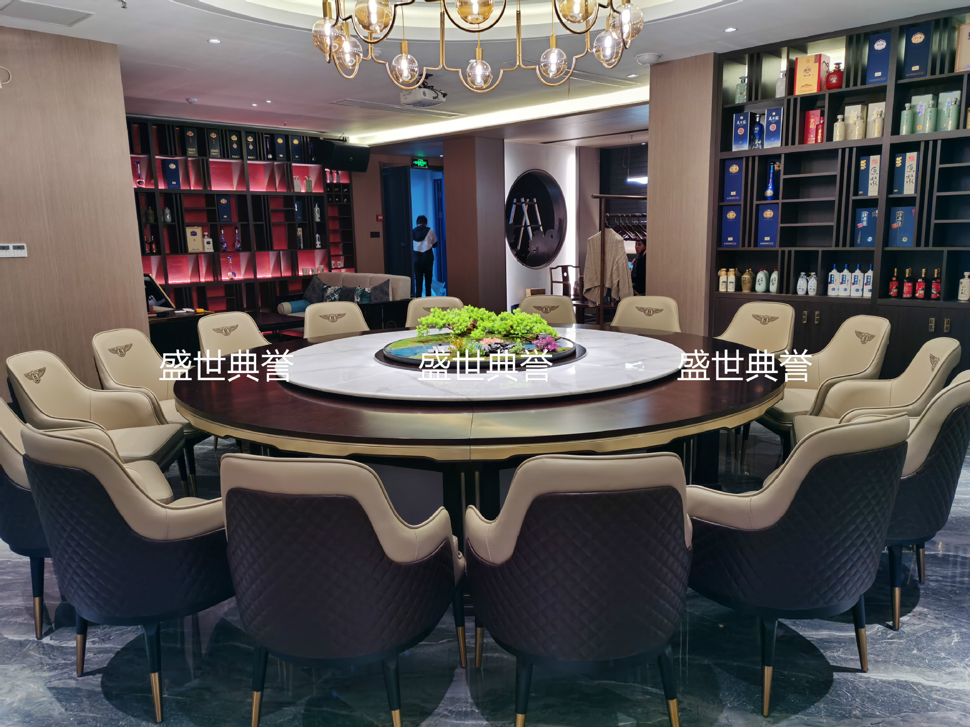 Seafood Hotel Solid Wood Electric Dining Table and Chair Restaurant Modern Light Luxury Solid Wood Chair Bentley Chair