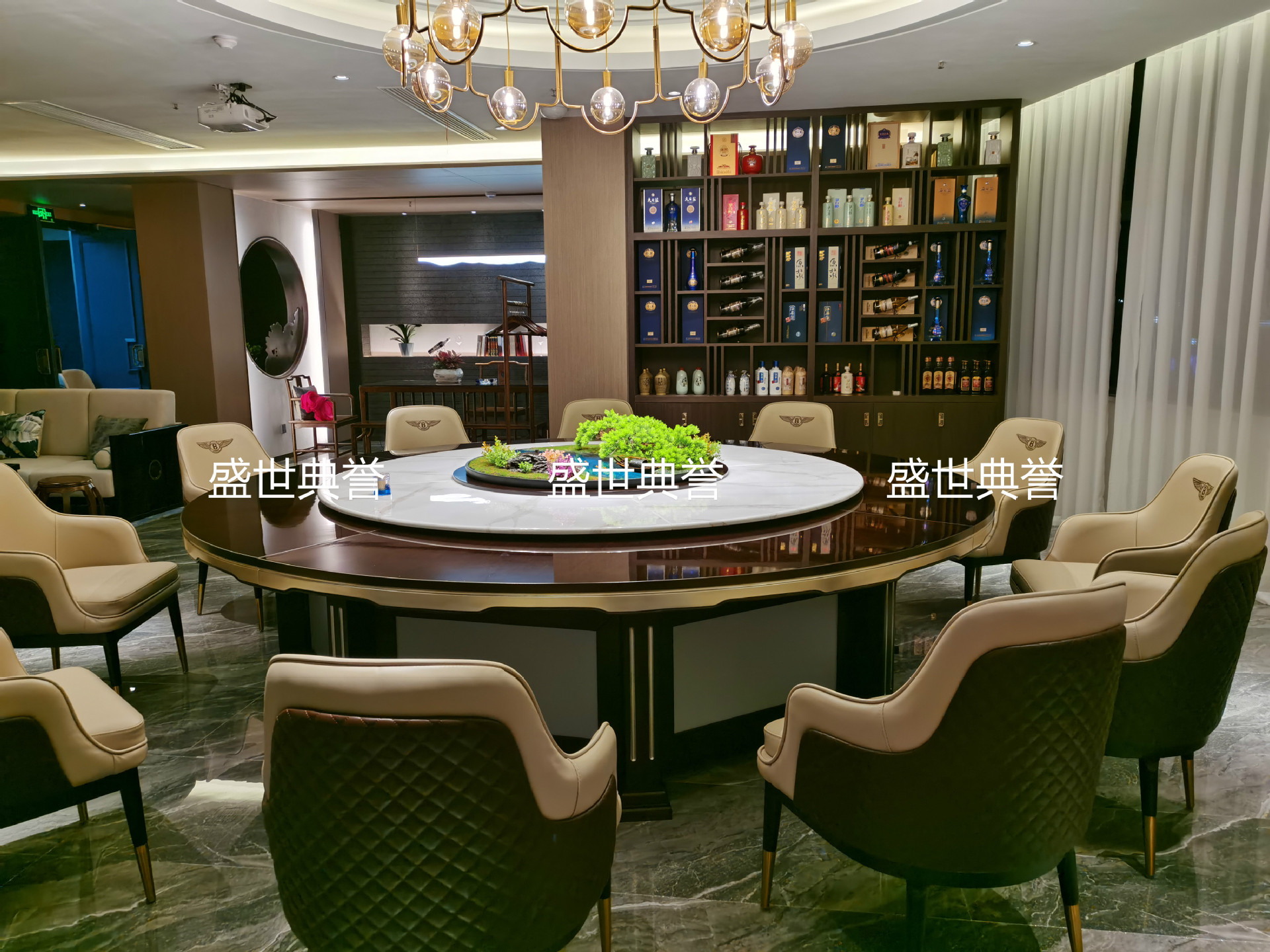 Seafood Hotel Solid Wood Electric Dining Table and Chair Restaurant Modern Light Luxury Solid Wood Chair Bentley Chair