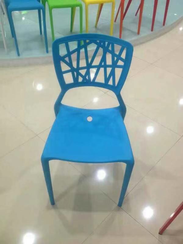Pp Plastic Backrest Eames Chair Fashion Hollowed-out Hotel Office Dining Chair Leisure Meeting Chair