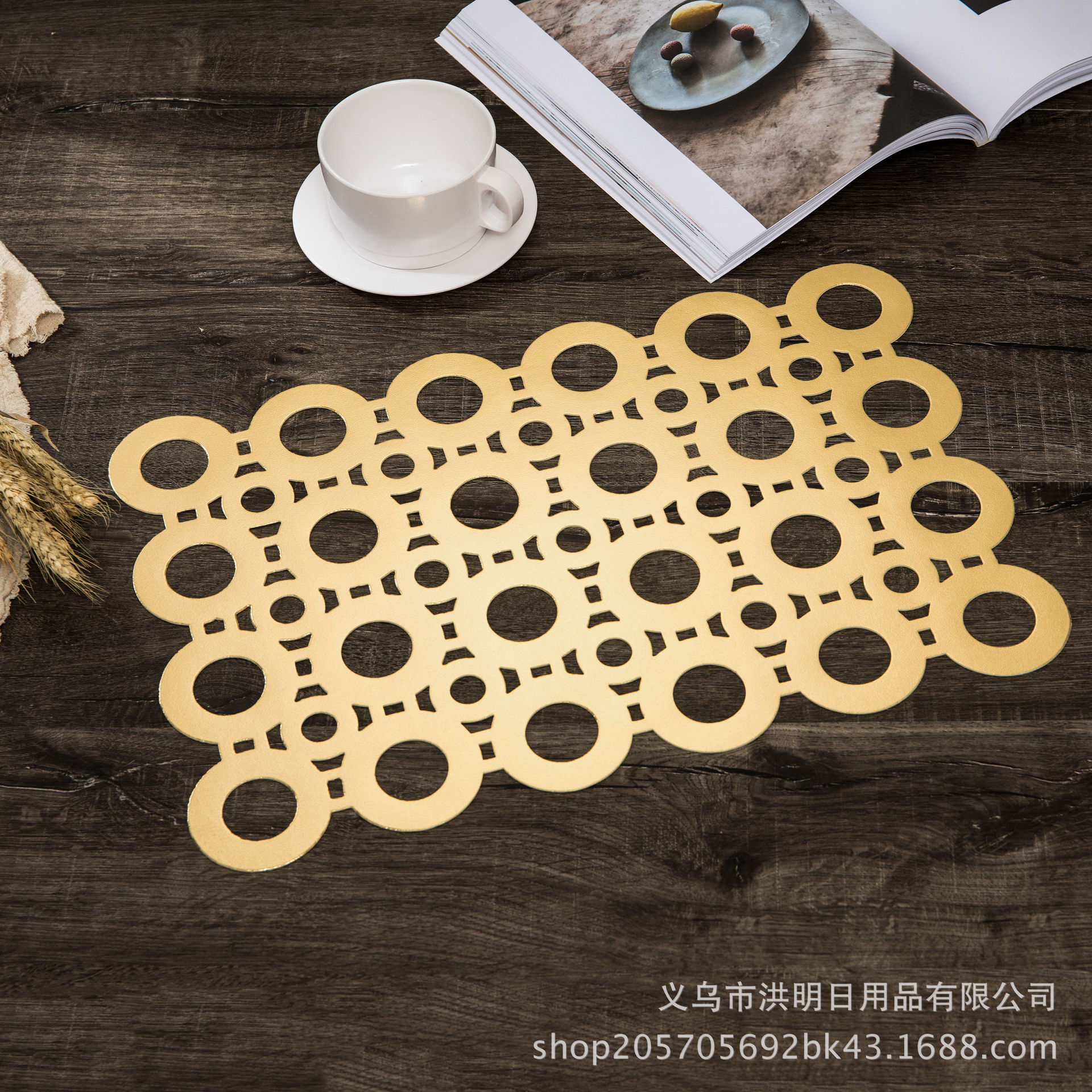 Simple Bronzing PVC Thermal Shielded Table Mat Placemat Golden Hollow Decorative Pad Coffee Table Tray Bowl Coaster Cup Coaster Western-Style Placemat