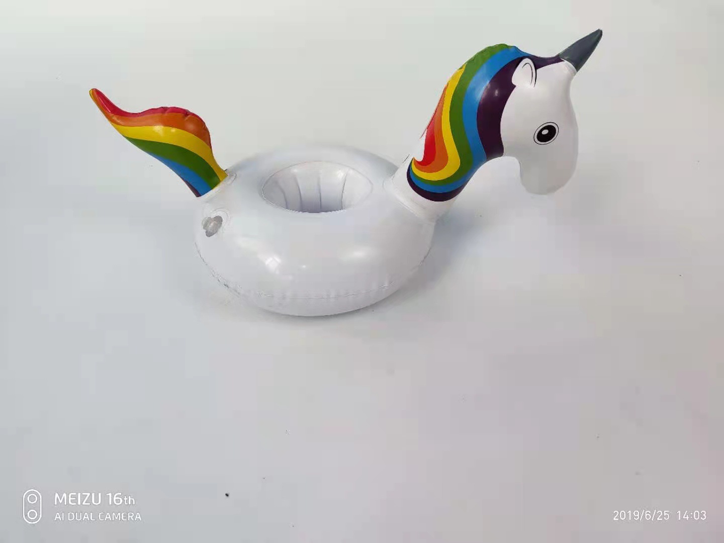 Spot pvc inflatable cup holder water toy flamingo donut unicorn crab pineapple coaster cup holder