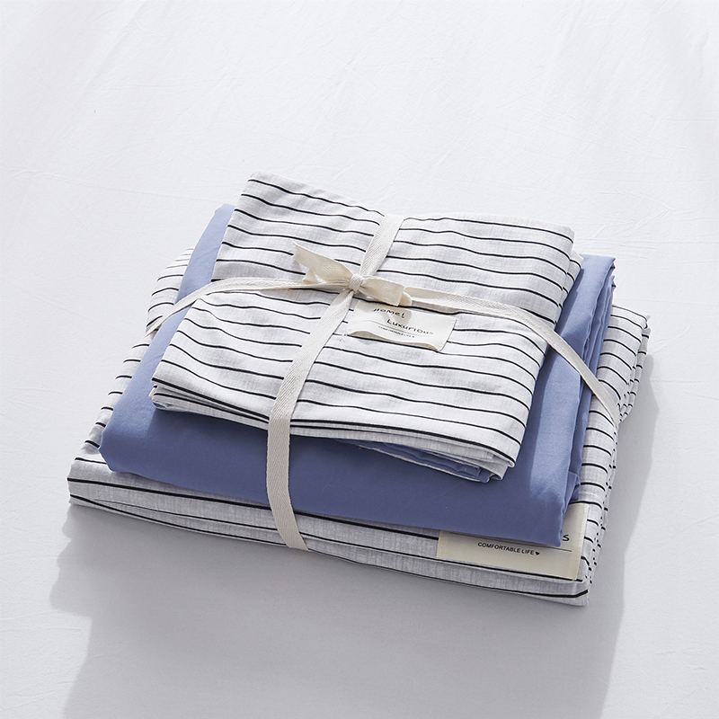Nordic Four-Piece Bedding Set Simple Plaid Quilt Cover Bed Sheet and Pillowcase Washed Cotton