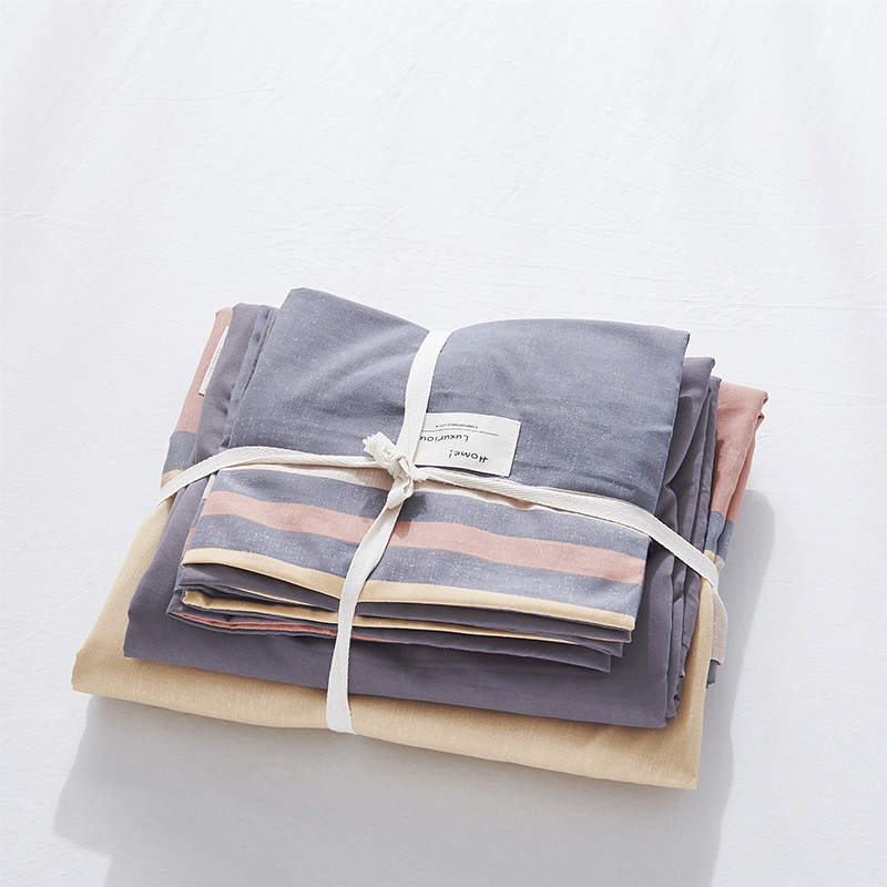 Nordic Four-Piece Bedding Set Simple Plaid Quilt Cover Bed Sheet and Pillowcase Washed Cotton