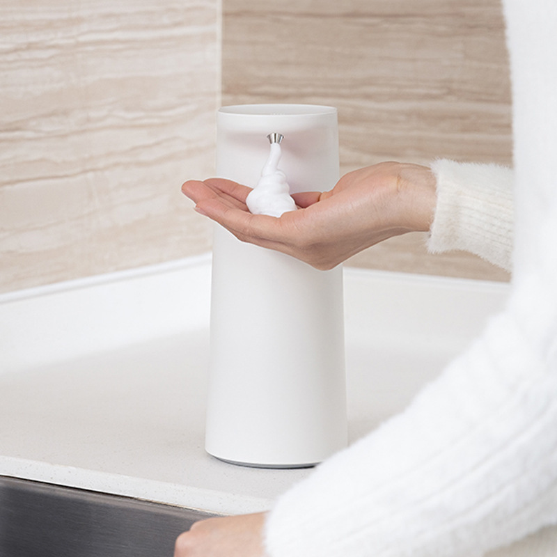 2021 New Automatic Induction Hand Washing Machine Household Portable Intelligent Induction Bubble Mobile Phone Soap Dispenser