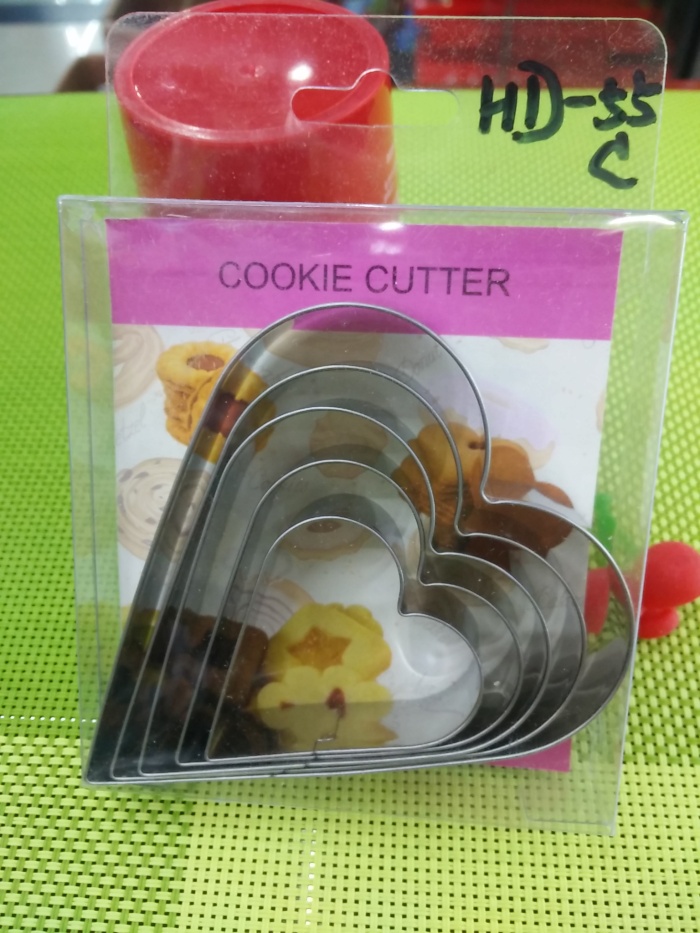 A set of 5 plum cordate rounded biscuits die DIY baking cake mold tool package