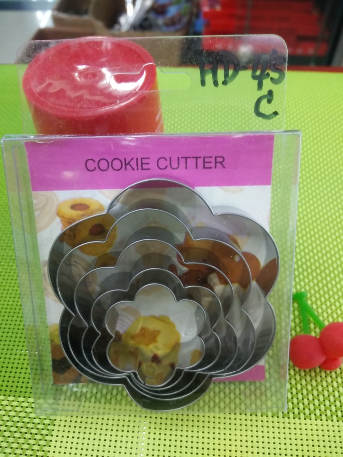 A set of 5 plum cordate rounded biscuits die DIY baking cake mold tool package