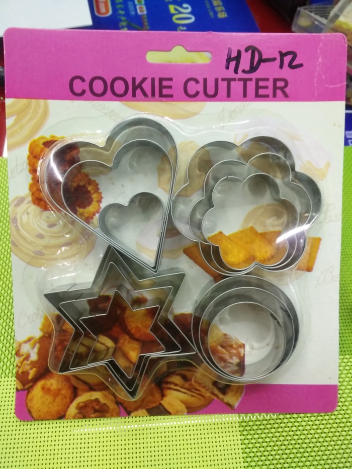 A set of 5 plum cordate rounded biscuits die DIY baking cake mold tool package