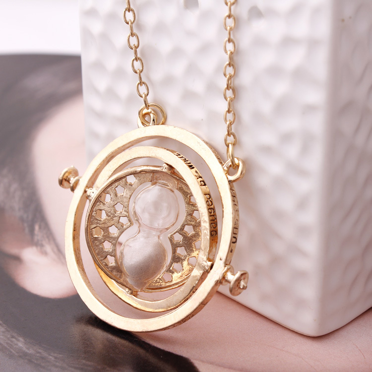European and American Jewelry Time Time Converter Hourglass Necklace Accessories Factory Wholesale