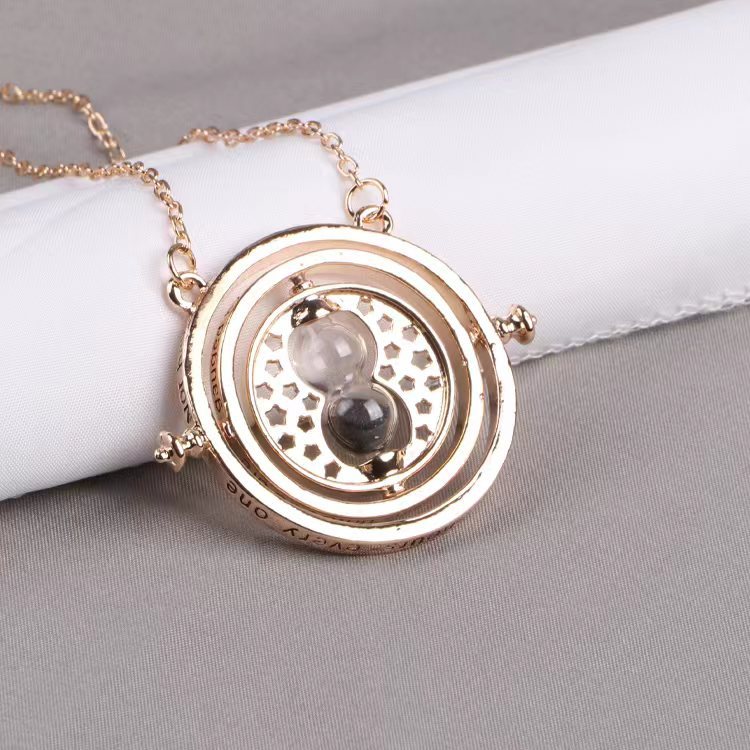 European and American Jewelry Time Time Converter Hourglass Necklace Accessories Factory Wholesale European and American Jewelry Time Time Converter Hourglass Necklace Accessories Factory Wholesale