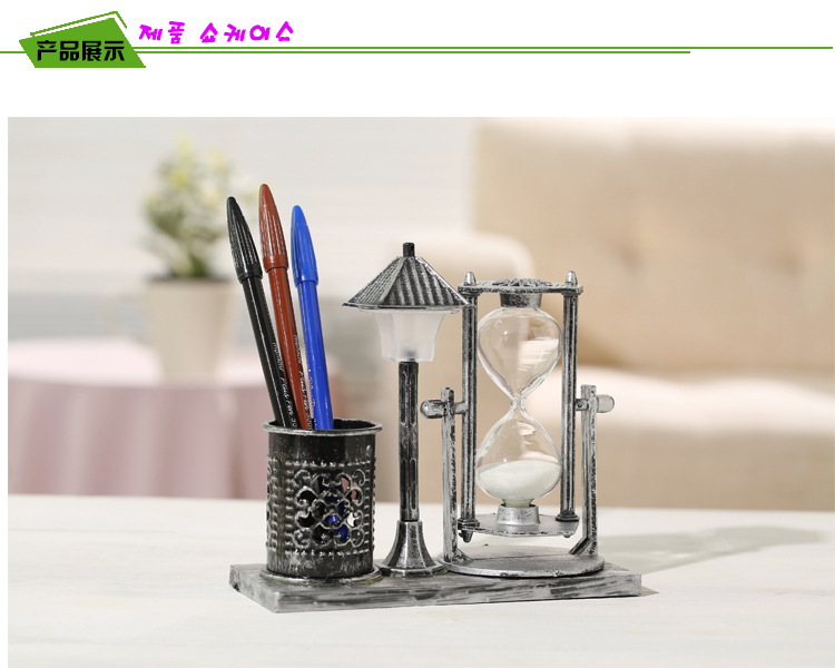 Creative antique street lamp pen holder students gift white hourglass changing color small night light Creative antique street lamp pen holder students gift white hourglass changing color small night light