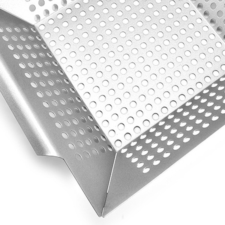 Stainless Steel Square Grilled Basket Porous Barbecue Plate Grill Baskets Barbecue Colander BBQ Outdoor Grill Stainless Steel Square Grilled Basket Porous Barbecue Plate Grill Baskets Barbecue Colander BBQ Outdoor Grill