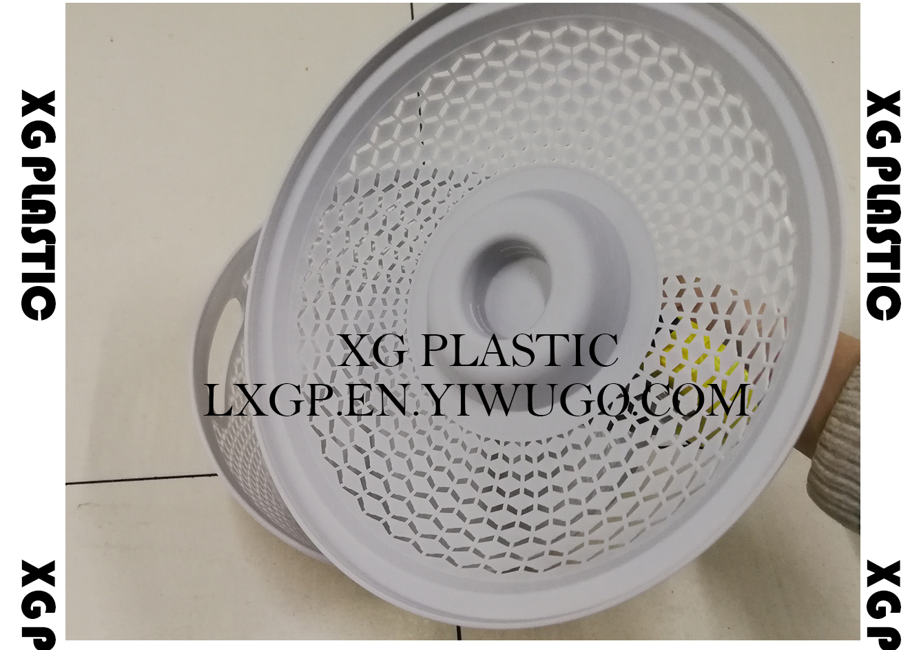 storage bin plastic round basket with cover unique hollow design PP storage organizer fashion fruits baskets 3 size box