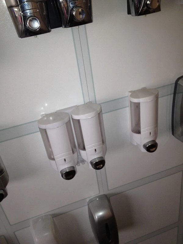 Manual Double-Headed Shower Gel Bottle Box Soap Dispenser Hand-Washing Device Manual Double-Headed Shower Gel Bottle Box Soap Dispenser Hand-Washing Device