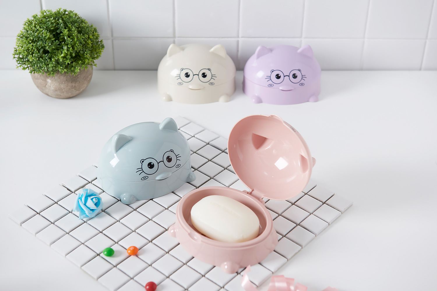 Children's Soap Dish Creative Personality Cute Soap Box Toilet with Lid Drain Storage Box Home Cartoon Soap Holder