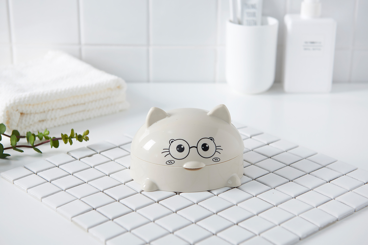 Children's Soap Dish Creative Personality Cute Soap Box Toilet with Lid Drain Storage Box Home Cartoon Soap Holder