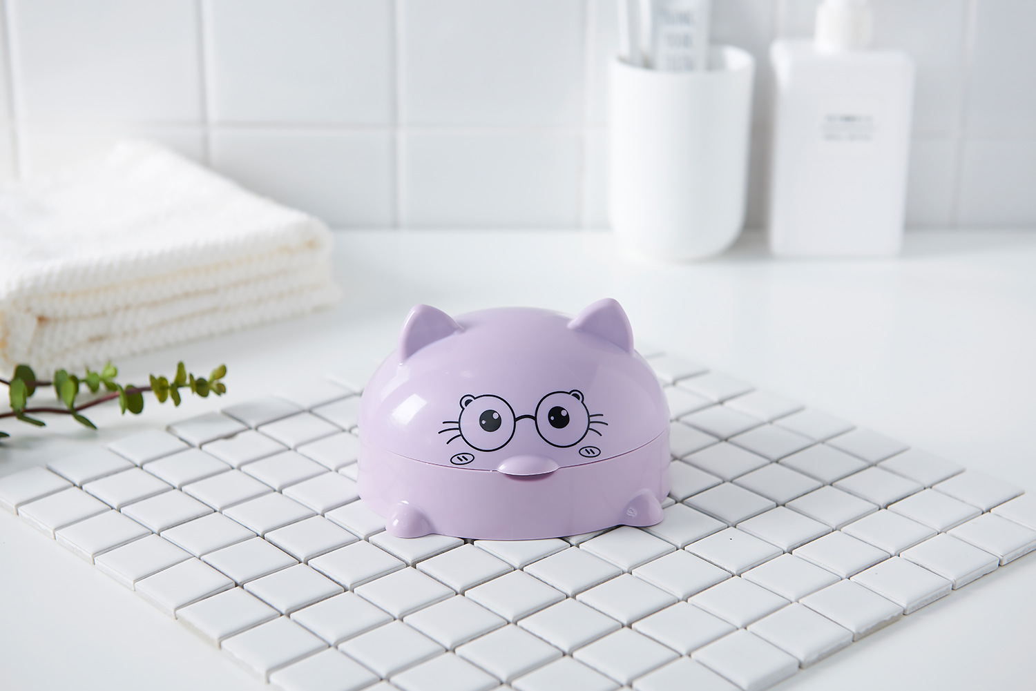 Children's Soap Dish Creative Personality Cute Soap Box Toilet with Lid Drain Storage Box Home Cartoon Soap Holder