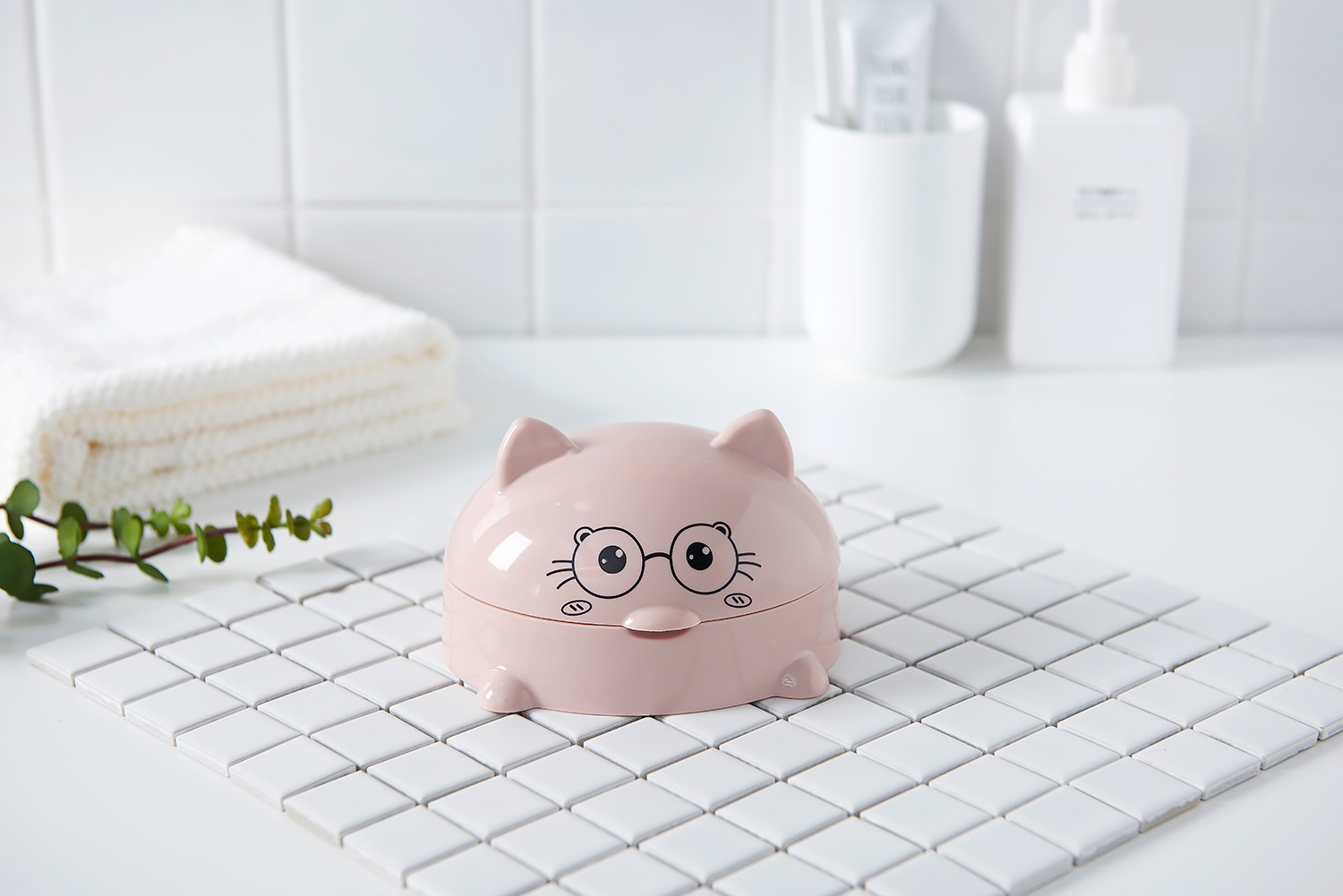 Children's Soap Dish Creative Personality Cute Soap Box Toilet with Lid Drain Storage Box Home Cartoon Soap Holder