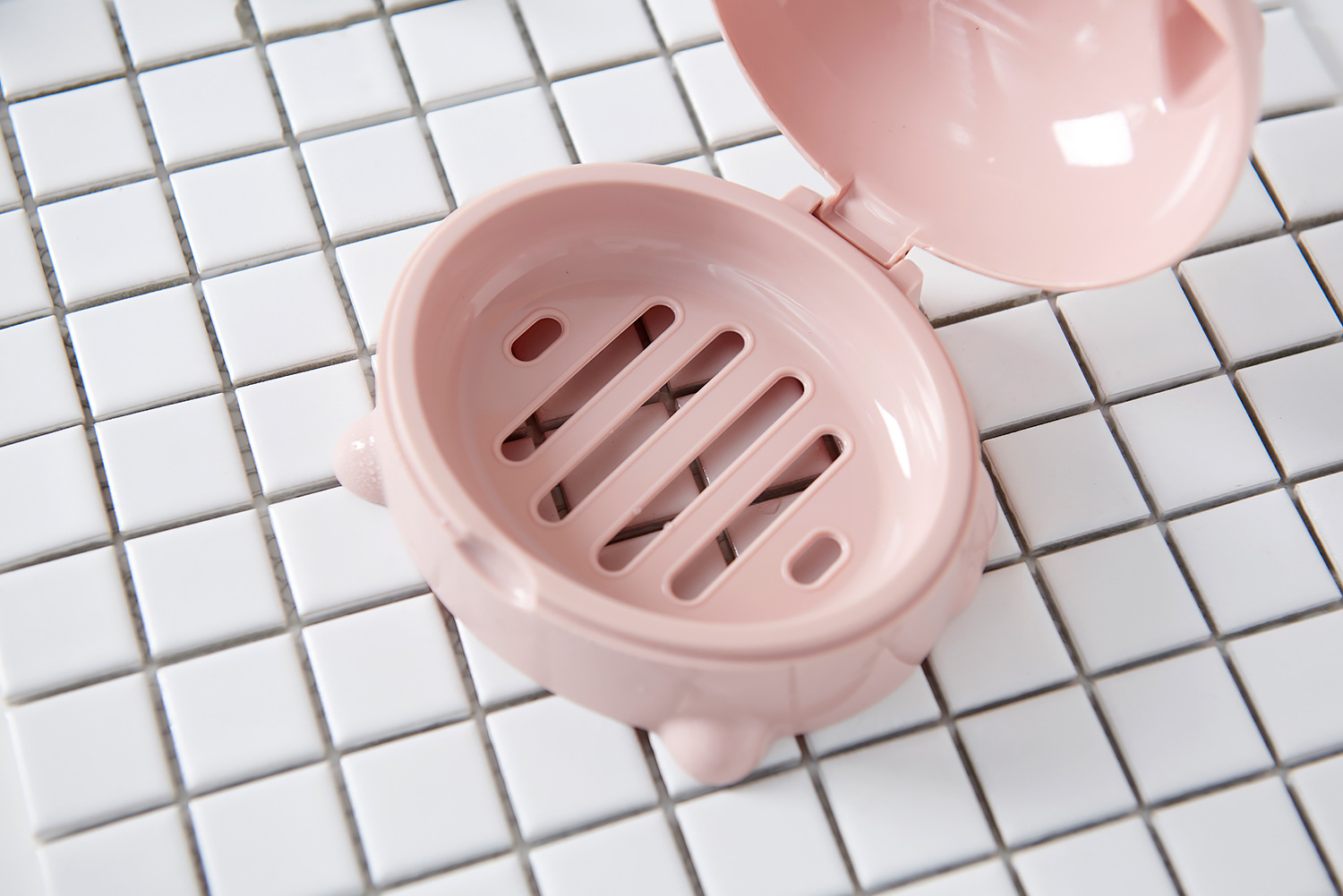 Children's Soap Dish Creative Personality Cute Soap Box Toilet with Lid Drain Storage Box Home Cartoon Soap Holder