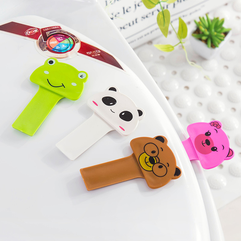 Cute Cartoon Convenient Toilet Cover Lifter No Dirty Hands Uncovering Toilet Lid 1920 Toilet Lid Hand Carrying Device