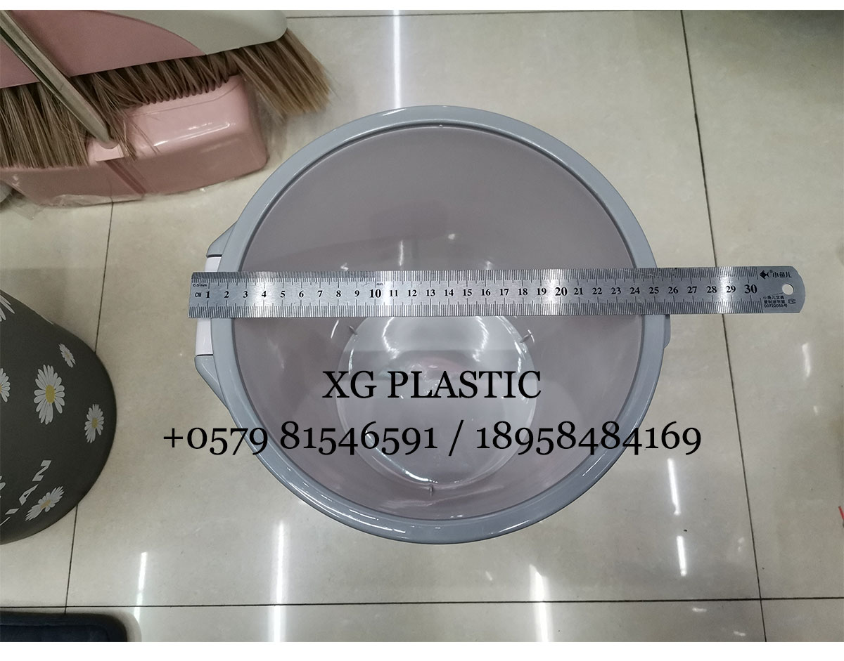 Trash Can Fashion New Arrival Plastic Dustbin Cartoon Pattern Rubbish Can Student Household Dormitory Essential Trash Can Fashion New Arrival Plastic Dustbin Cartoon Pattern Rubbish Can Student Household Dormitory Essential