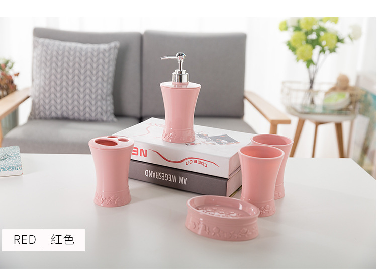 The plastic bath gargle set of five pieces European carved bath gargle set wholesale