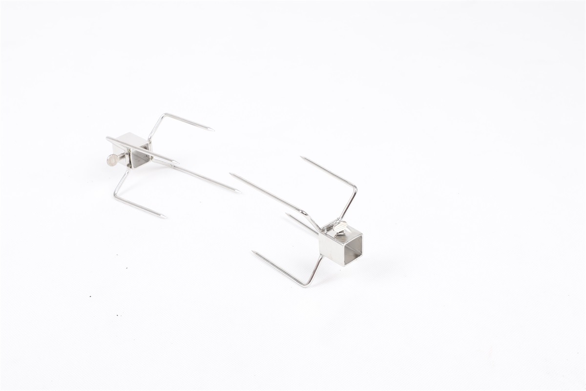 Stainless Steel BBQ Fork Multi-Function Electroplated Baking Fork Four-Claw Outdoor Barbecue Accessories Stainless Steel BBQ Fork Multi-Function Electroplated Baking Fork Four-Claw Outdoor Barbecue Accessories