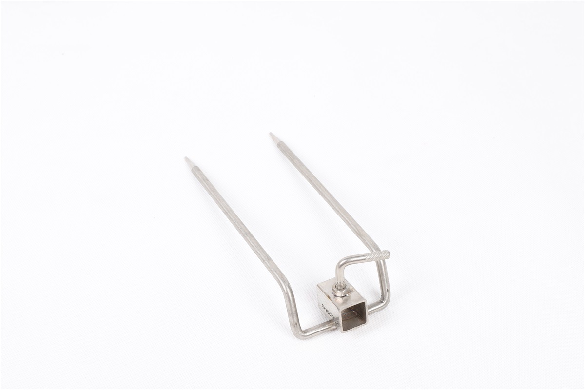 Stainless Steel BBQ Fork Multi-Function Electroplated Baking Fork Four-Claw Outdoor Barbecue Accessories Stainless Steel BBQ Fork Multi-Function Electroplated Baking Fork Four-Claw Outdoor Barbecue Accessories