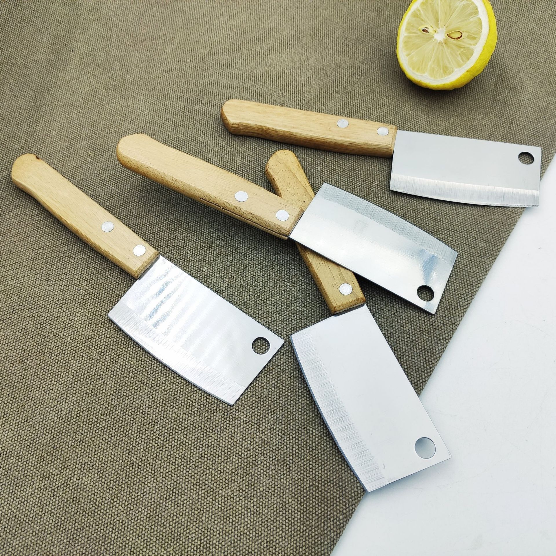 INS Cute Wooden Handle Knife Learning Kitchen Express Delivery Art Knife Multi-Purpose Mini Small Kitchen Knife Funny to Cut a Cake