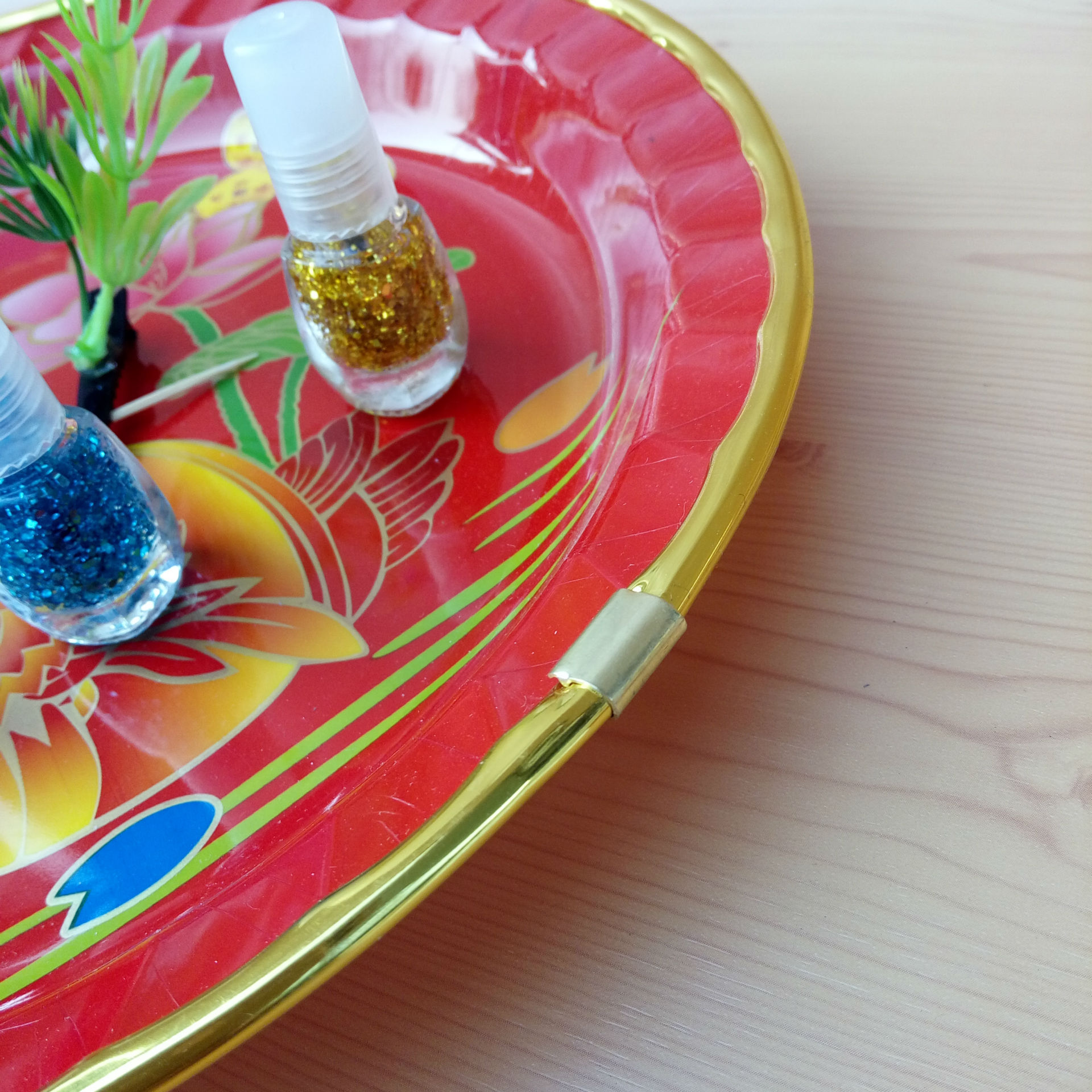 Golden Edge Red Xi Fruit Plate Creative Snack Candy Storage Living Room Coffee Table Household Decorative Plastic Large Fruit Basin