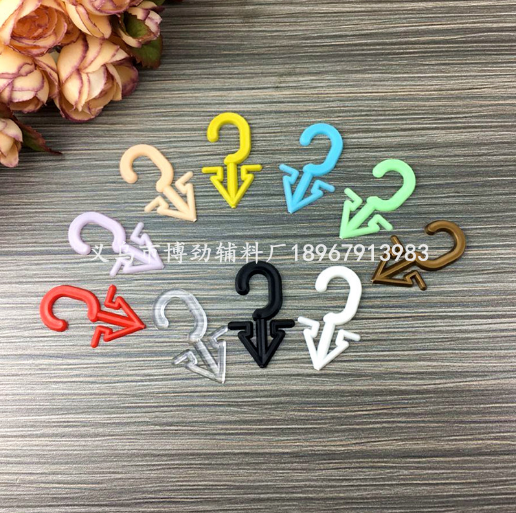 Spot Plastic sock triangle hook, Point hook, Tag hook, Underpants glove package, Paper card hook, sock hook