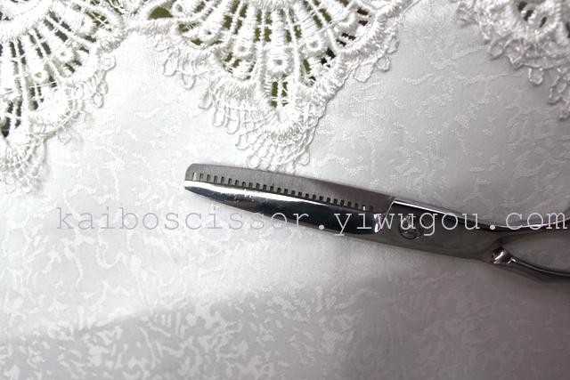 Kaibo factory all steel hair scissors, stainless steel scissors cutting scissors KB766 plastic suction gift box