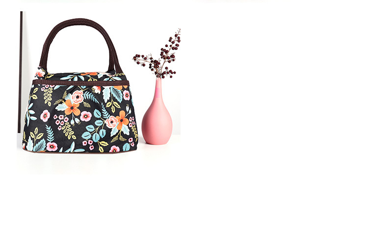 Wholesale Classic Versatile Handheld Heat Bag for Lunch Inner Space Large Multi-Layer Storage Bag Waterproof Oxford Triple Zipper