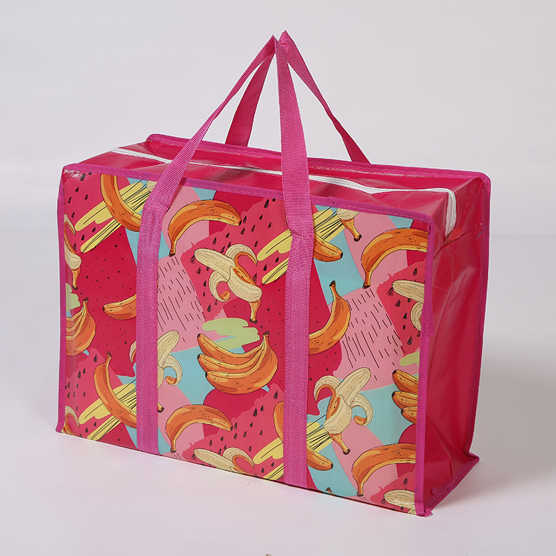 As a moving bag large capacity quilt luggage storage bag non-woven fabric wear-resistant student doggy bag wholesale