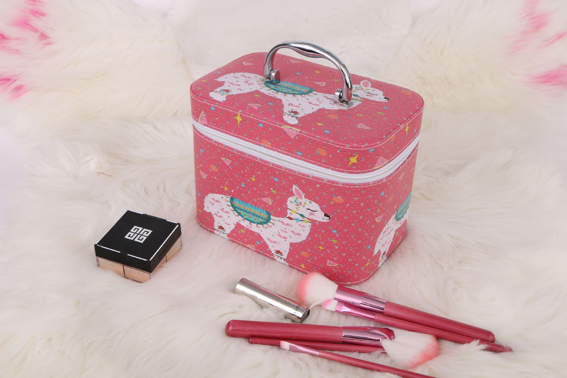 Portable Cosmetic Case Cute Internet Celebrity Same Wash Bag Personality Large Capacity Travel out Storage Bag Dresser Portable Cosmetic Case Cute Internet Celebrity Same Wash Bag Personality Large Capacity Travel out Storage Bag Dresser