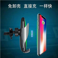 On-board air outlet thermometer electronic clock time LED digital display temperature and back luminous