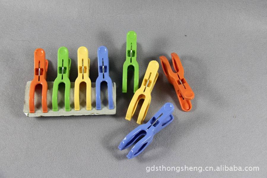 The factory produces The wholesale high quality plastic clothespin 10CM plastic clip The factory produces The wholesale high quality plastic clothespin 10CM plastic clip