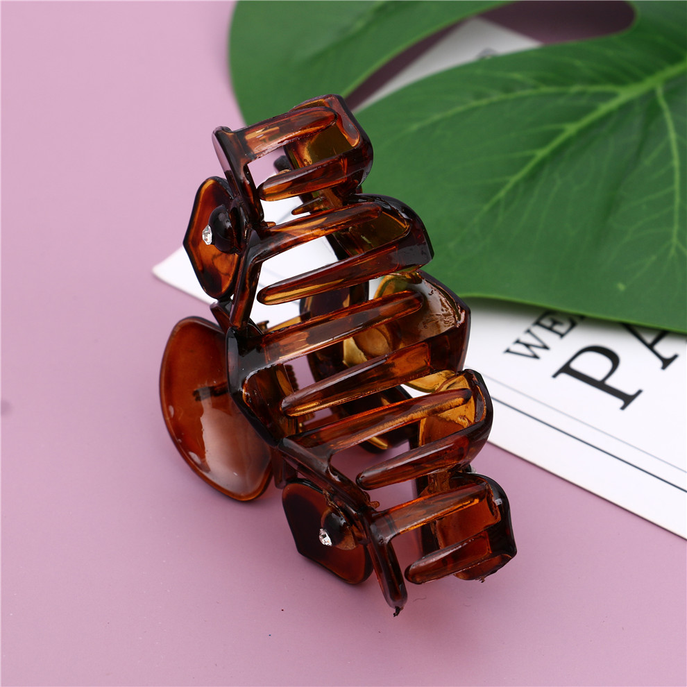 Large Hair Clip Butterfly Clip Fall Not Bad Plastic Clip Hairpin Hair Accessories Bath Head Grip