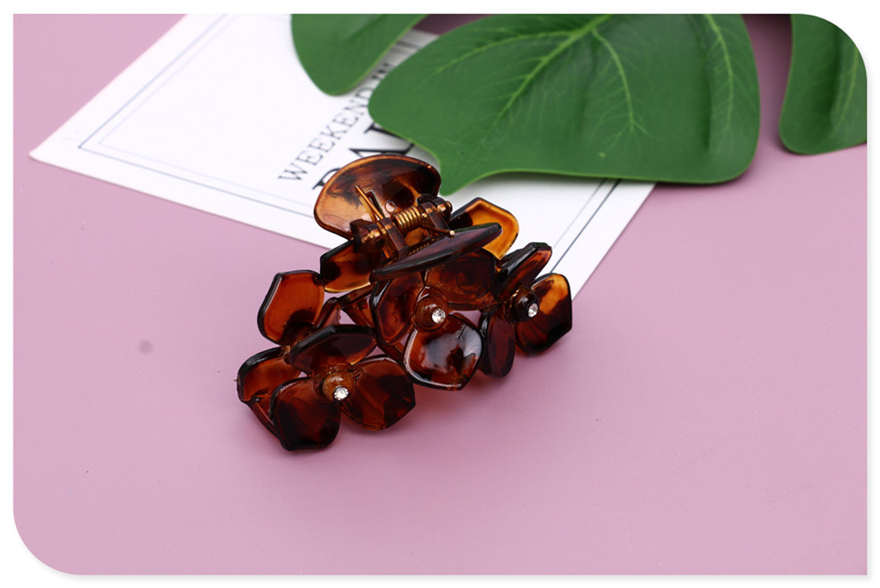 Large Hair Clip Butterfly Clip Fall Not Bad Plastic Clip Hairpin Hair Accessories Bath Head Grip