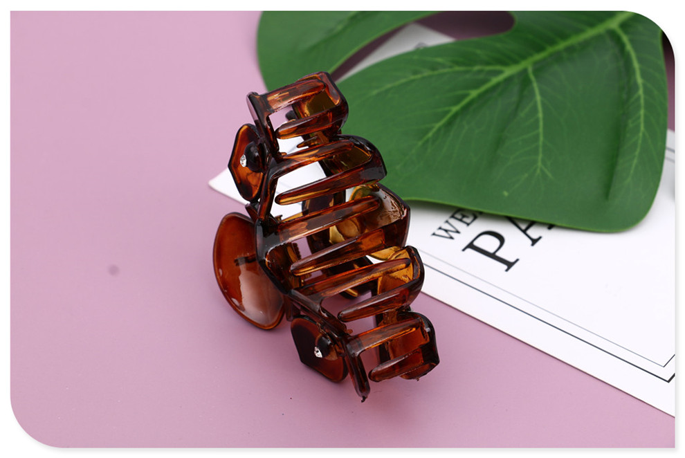 Large Hair Clip Butterfly Clip Fall Not Bad Plastic Clip Hairpin Hair Accessories Bath Head Grip