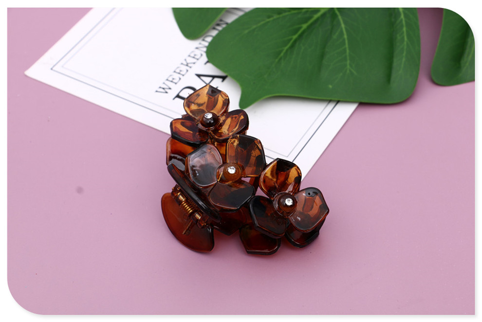 Large Hair Clip Butterfly Clip Fall Not Bad Plastic Clip Hairpin Hair Accessories Bath Head Grip