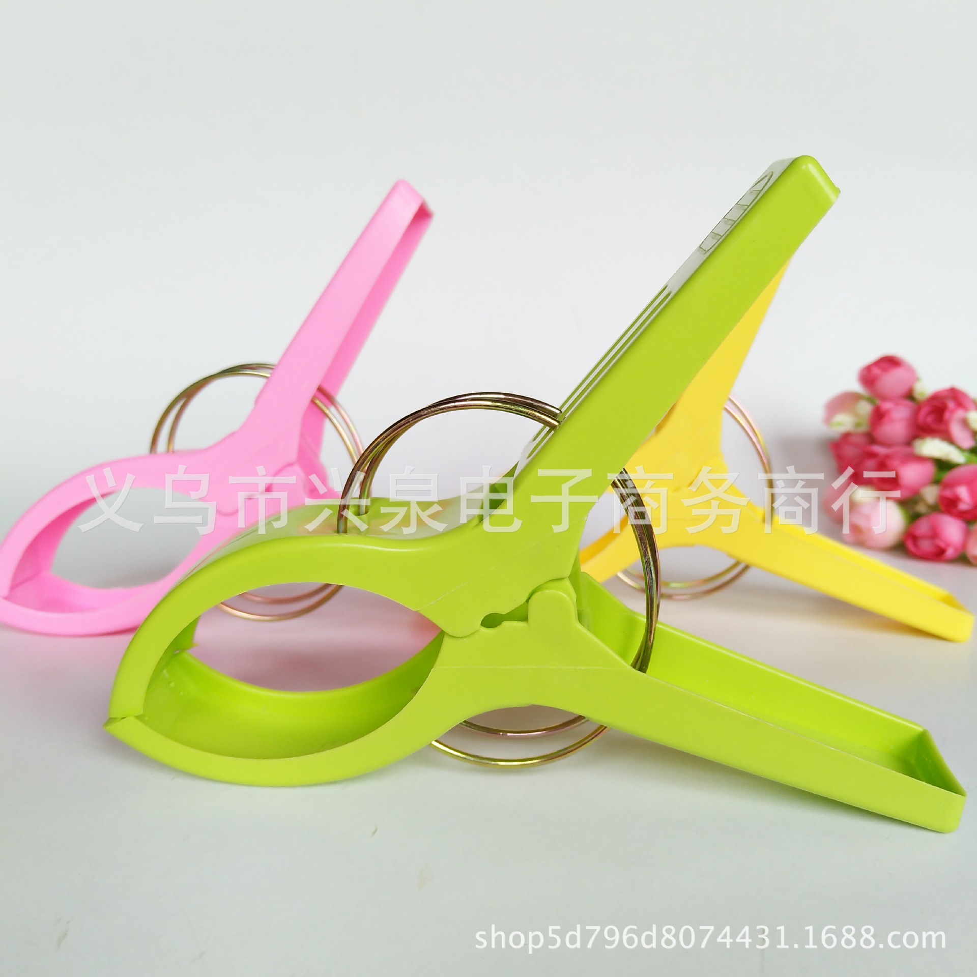 Large Plastic Clip Clothespin Quilt Airing Clip Color Windproof Clip Yuan Special Batch