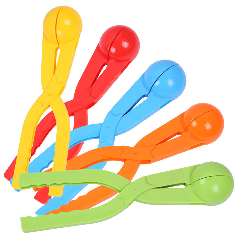 Winter Outdoor Snowball Fight Toys Large Thickened Snowball Clip Plastic Clip Snowplayer Snow Playing Tools Whole