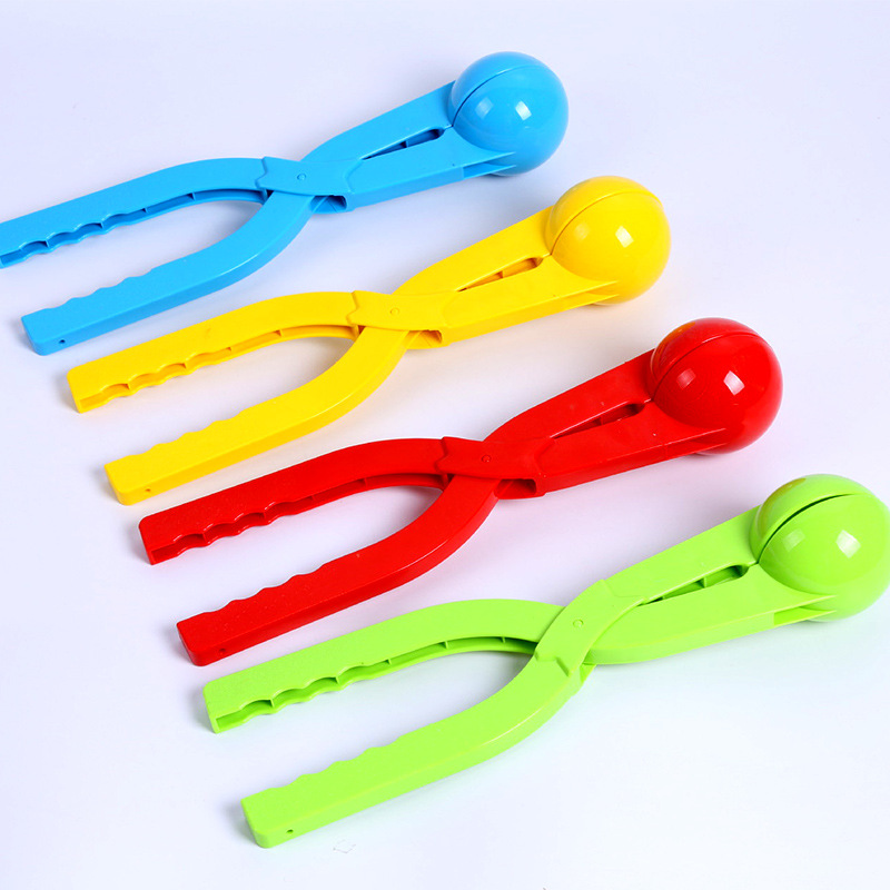 Winter Outdoor Snowball Fight Toys Large Thickened Snowball Clip Plastic Clip Snowplayer Snow Playing Tools Whole